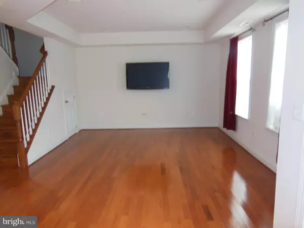 Herndon, VA 20170,751 CENTER ST