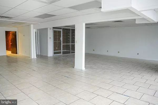 Vineland, NJ 08360,1851 UNIT A W LANDIS AVE #A