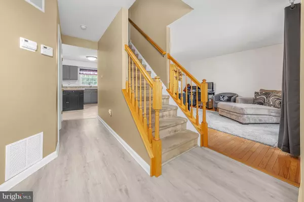 Sicklerville, NJ 08081,5 SHERMAN LN