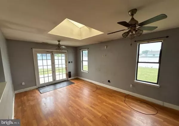 Blackwood, NJ 08012,90 CHERRY CIR