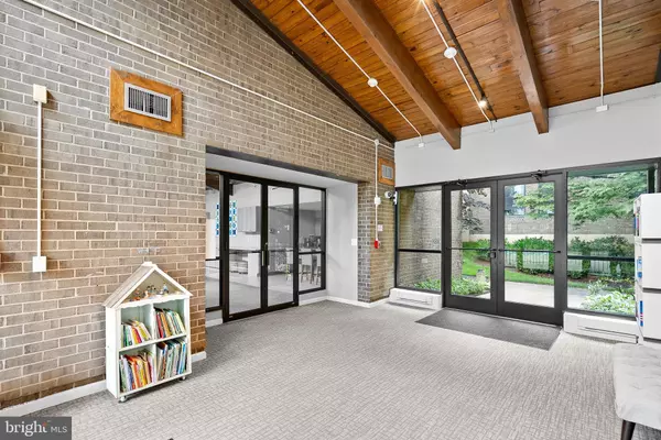 Alexandria, VA 22304,803 N HOWARD ST #254