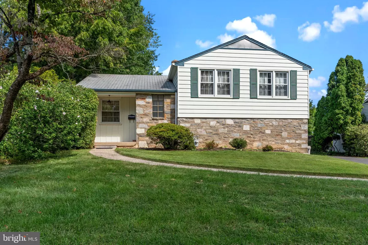 Glenside, PA 19038,326 WINDING WAY