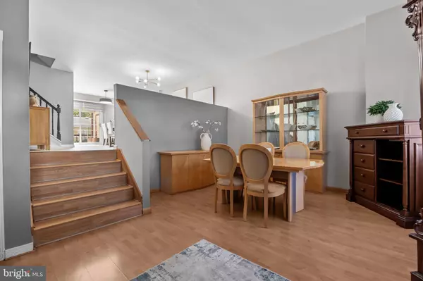 Bensalem, PA 19020,5107 LEEWARD RD