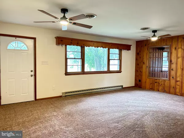 Laurel, DE 19956,411 KING ST