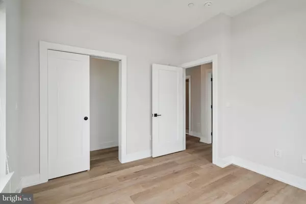 Philadelphia, PA 19122,720 W THOMPSON ST #2 BEDROOM