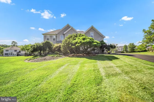 15 DOVER PL, Southampton, PA 18966