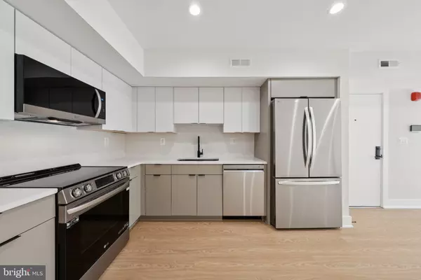2134 WISCONSIN AVE NW #3, Washington, DC 20007