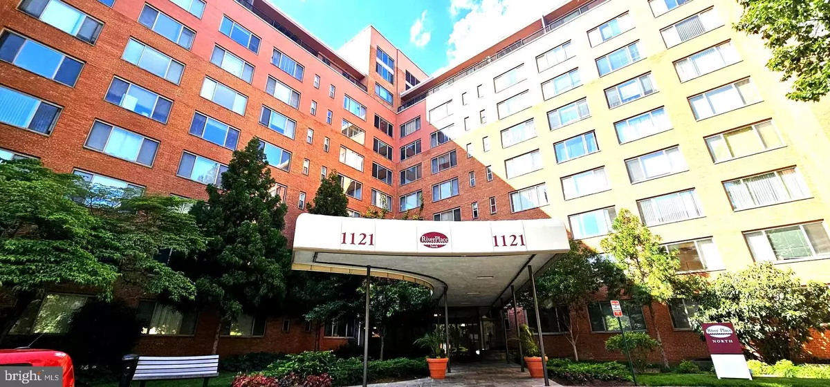 Arlington, VA 22209,1121 ARLINGTON BLVD #525