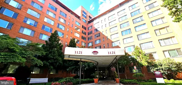 1121 ARLINGTON BLVD #525, Arlington, VA 22209