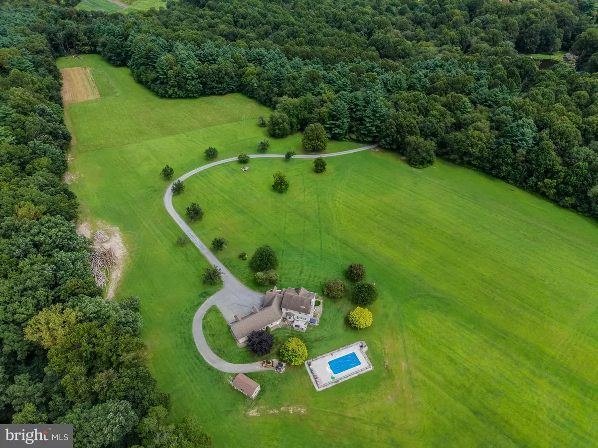 Gardners, PA 17324,392 PEACH GLEN RD