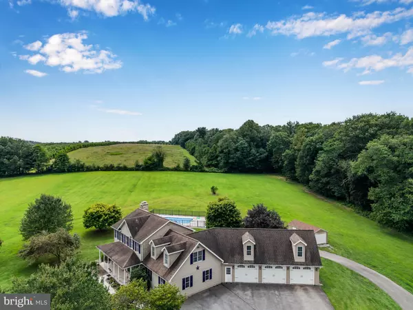 Gardners, PA 17324,392 PEACH GLEN RD