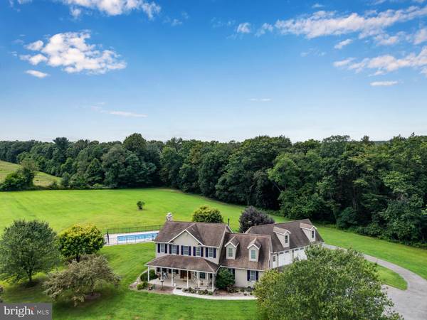 392 PEACH GLEN RD, Gardners, PA 17324