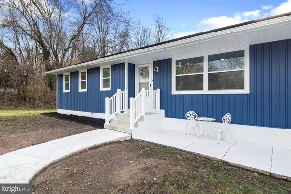 12 BRITTANY ST, Mantua, NJ 08051