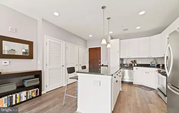 Falls Church, VA 22046,444 W BROAD ST #303