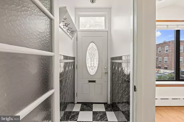 Philadelphia, PA 19145,1940 WOLF ST