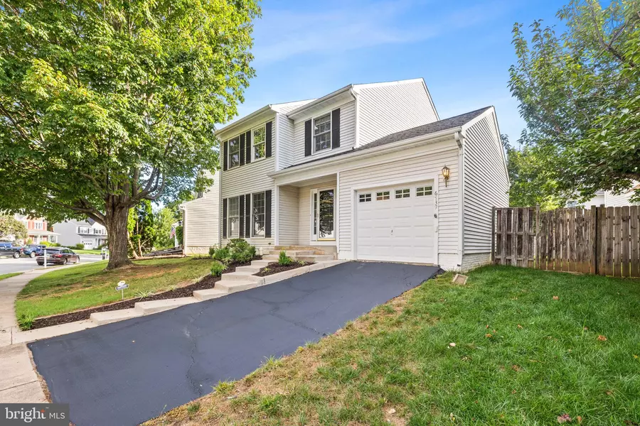 6739 MORNING RIDE CIR, Alexandria, VA 22315