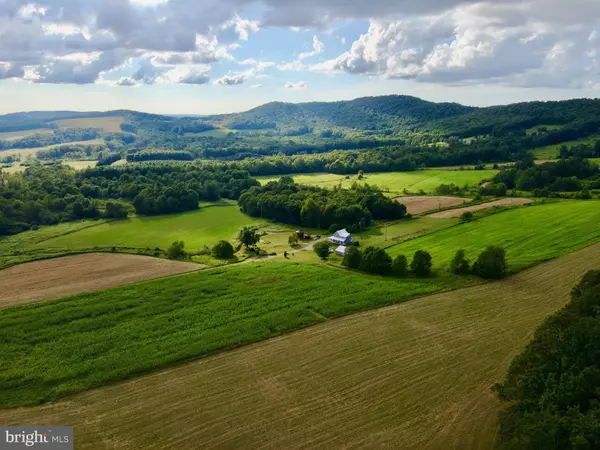 Terra Alta, WV 26764,12 OAK GROVE CEMETERY RD