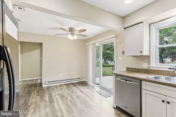 Lanoka Harbor, NJ 08734,406 SYCAMORE DR