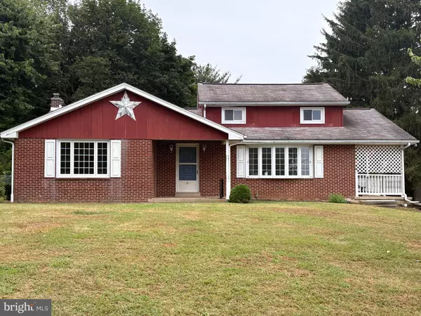 Mount Holly Springs, PA 17065,3 MAURICE