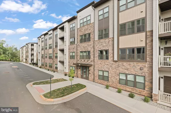 46294 MOUNT MILSTEAD TER #303, Sterling, VA 20164