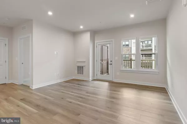 Sterling, VA 20164,46294 MOUNT MILSTEAD TER #303