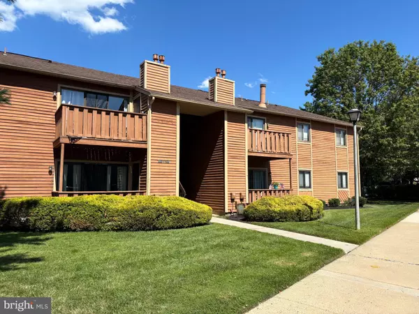 Marlton, NJ 08053,303 WOODHOLLOW DR