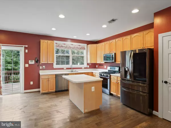 Woodbridge, VA 22191,15678 AVOCET LOOP