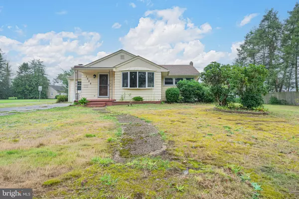 Vineland, NJ 08360,1058 LINDA LN