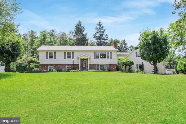 70 SLOPING VIEW DR, Du Bois, PA 15801