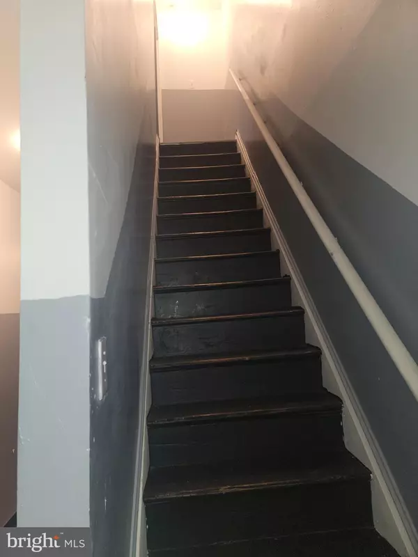 Philadelphia, PA 19121,2111 W SUSQUEHANNA AVE W