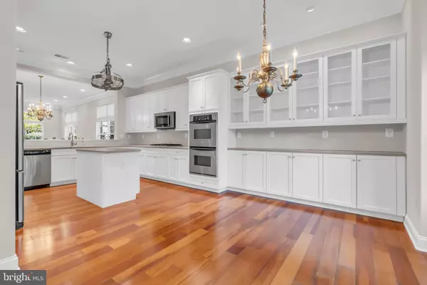 Hamilton, NJ 08691,34 MONTE CARLO DR