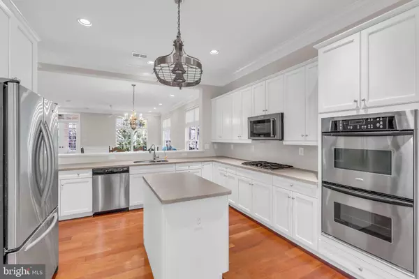 Hamilton, NJ 08691,34 MONTE CARLO DR