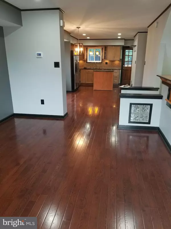 Conshohocken, PA 19428,445 W 6TH AVE