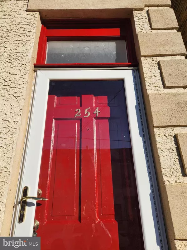 Conshohocken, PA 19428,254 E HECTOR ST