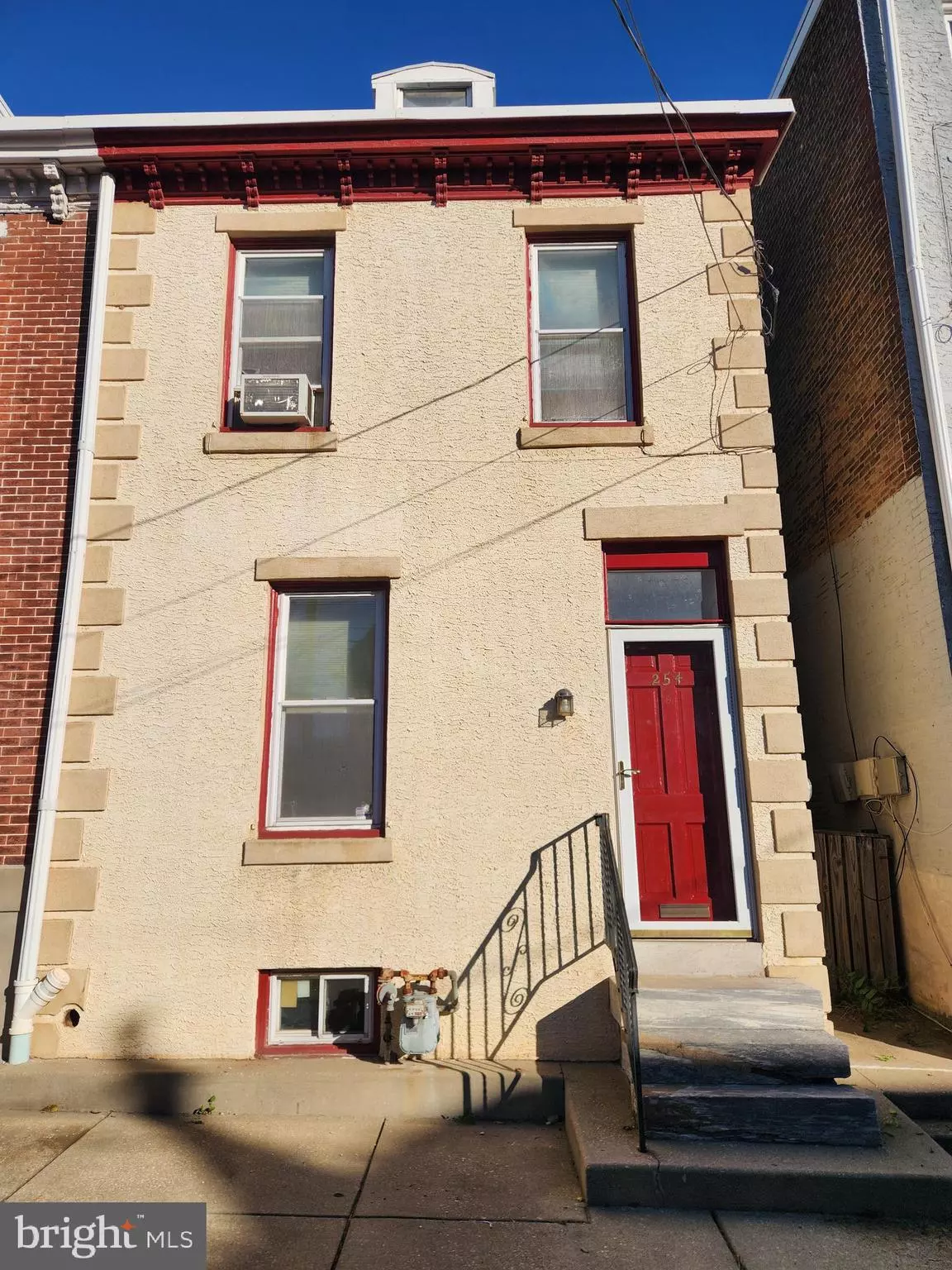 Conshohocken, PA 19428,254 E HECTOR ST