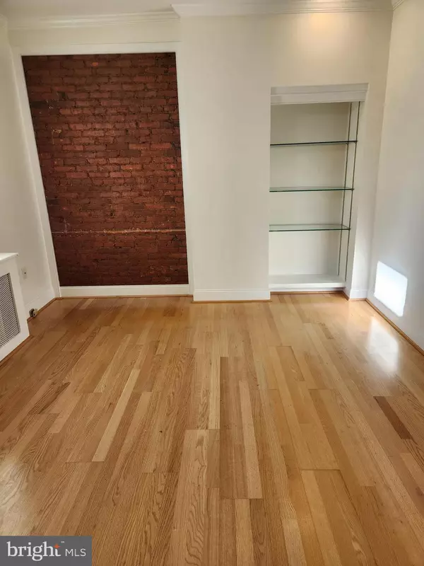 Conshohocken, PA 19428,254 E HECTOR ST