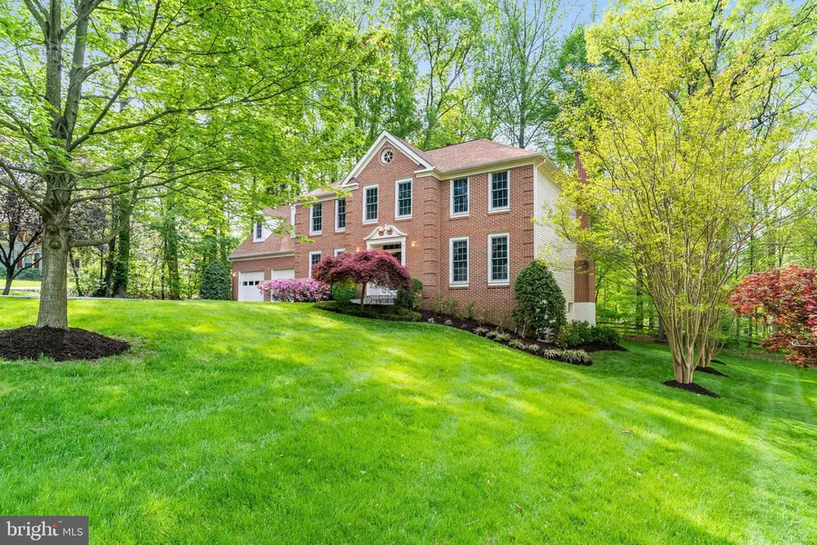 9745 ROLLING RIDGE DR, Fairfax Station, VA 22039