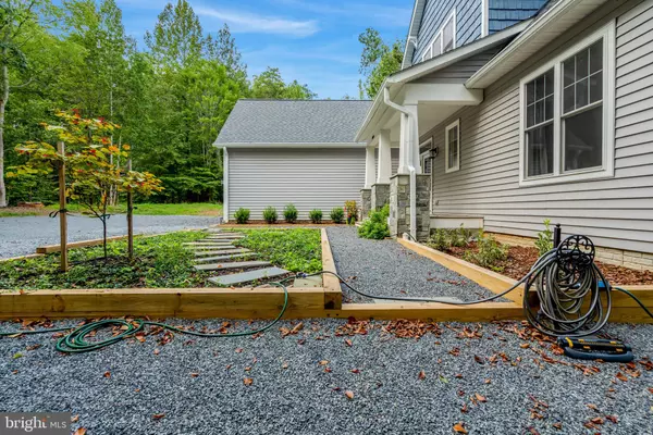 Manassas, VA 20112,8880 EVELYN DR