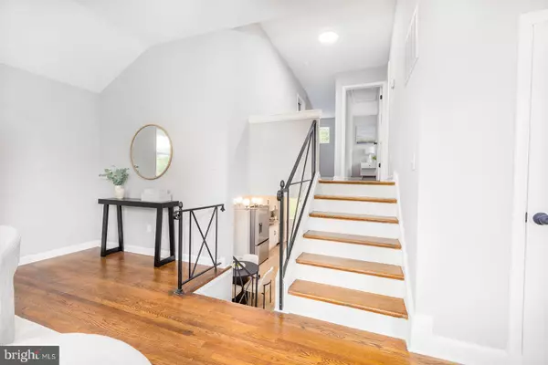 Capitol Heights, MD 20743,421 SAINT MARGARETS DR