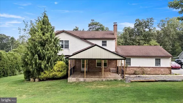 145 FREDERICKSVILLE RD, Mertztown, PA 19539