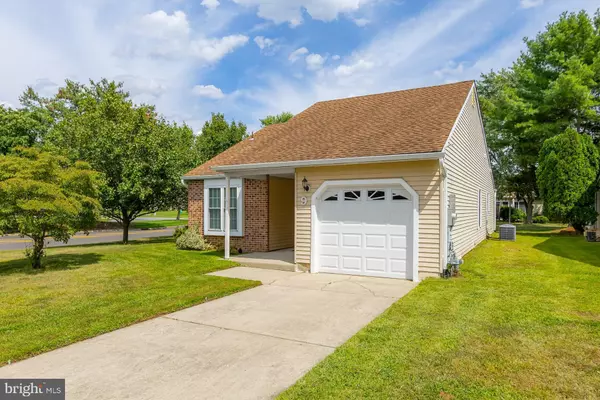 Mount Laurel, NJ 08054,9 AVANDALE CT