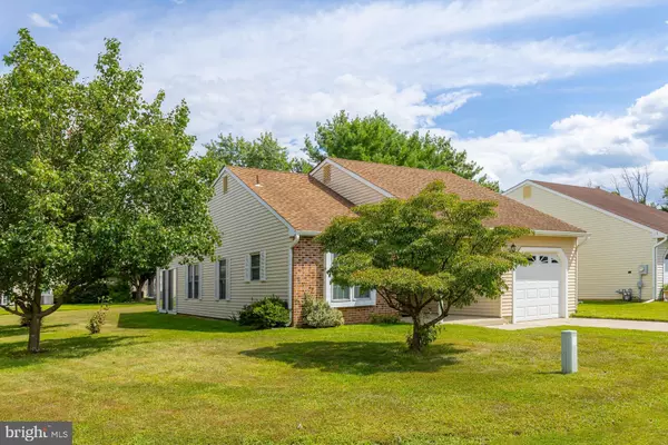 Mount Laurel, NJ 08054,9 AVANDALE CT