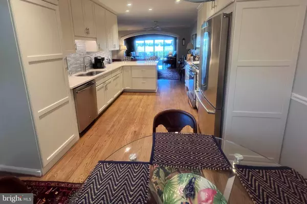 Saint Michaels, MD 21663,320 PERRY CABIN