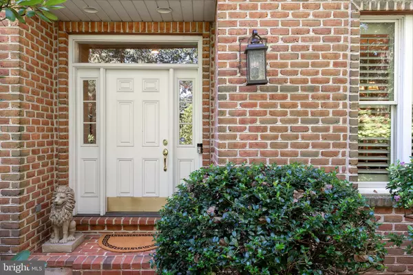 Lemoyne, PA 17043,555 BRIDGEVIEW DR