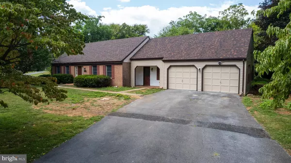 1129 LOST RD, Martinsburg, WV 25403