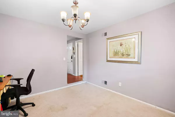 Sewell, NJ 08080,18 HALO AVE