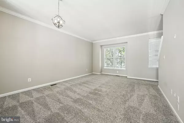 Chantilly, VA 20152,42768 KEARNEY TER