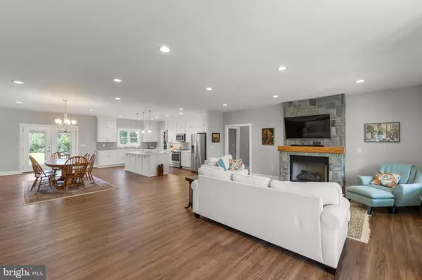 Winchester, VA 22602,3328 MILLWOOD PIKE