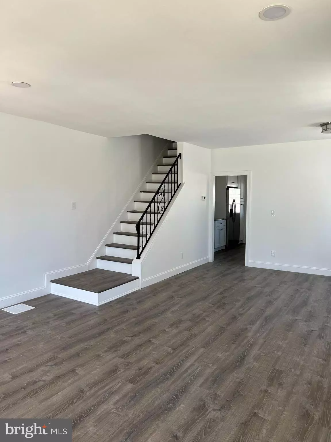 Riverside, NJ 08075,327 WHITTAKER ST