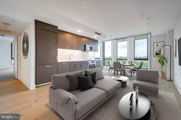 Washington, DC 20003,1211 VAN ST SE #806